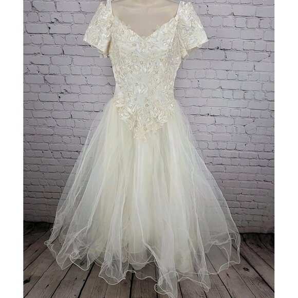 Bonny Dresses & Skirts - VTG Bonny Ivory Lace Beaded Embroidered Bodice Tulle Skirt Wedding Gown Dress 10